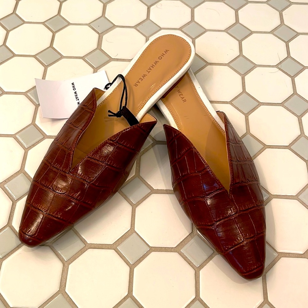 Moc Croc pointed toe mule/slide